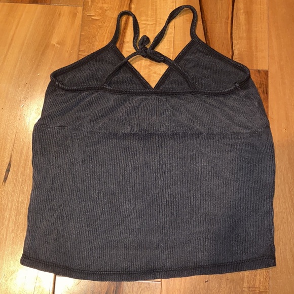 LIKE NEW- ME TO WE CROPPED TANK TOP - SIZE XS - Picture 4 of 7